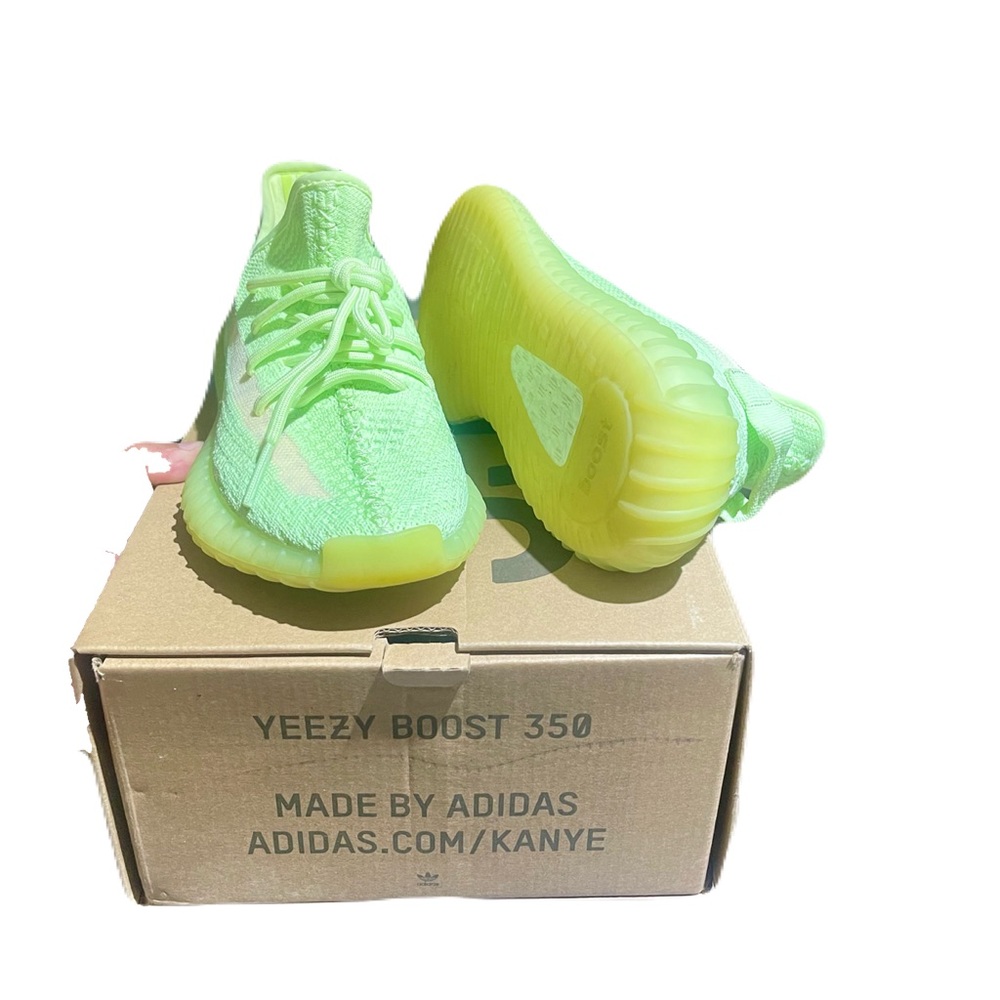 Yeezy GLOW ๐ฅ - Picture 4 of 5